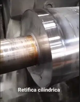 Retifica cilíndrica